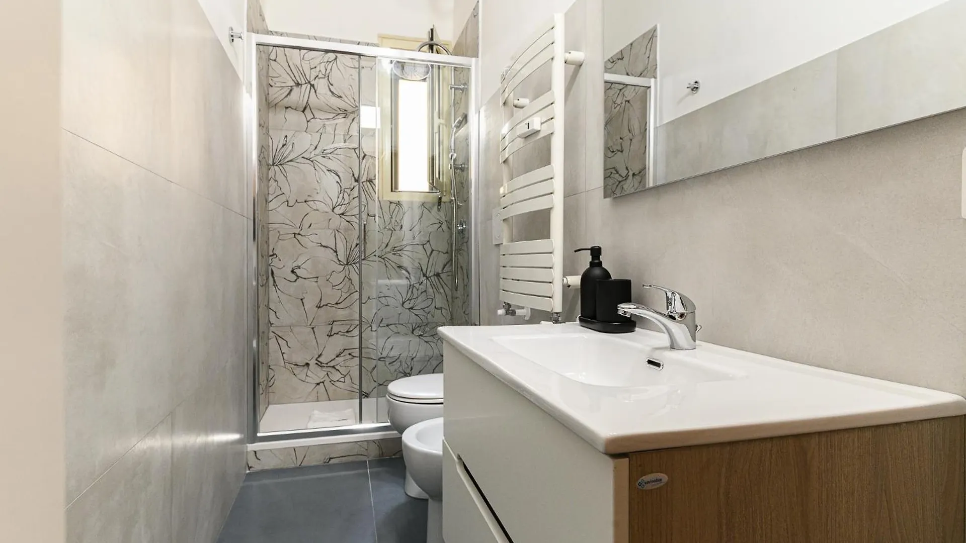 Comfortable & Cozy By Ndp Rent Rome Apartment