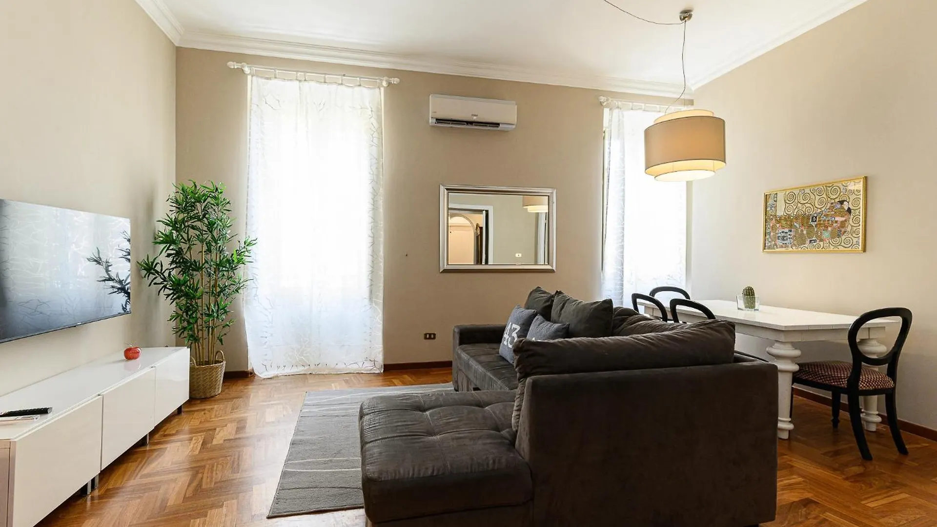 Comfortable & Cozy By Ndp Rent Rome Italy